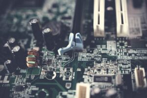 4 Tips for Leveraging Science Minds in Youth Ministry