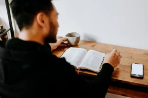 Free Daily Devotionals for Youth Ministry